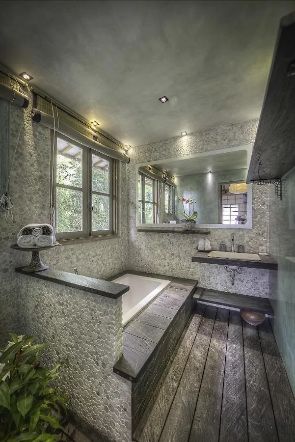 Vintage 8-Bedroom Villa Umalas Canggu