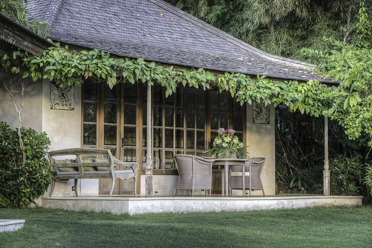Vintage 8-Bedroom Villa Umalas Canggu
